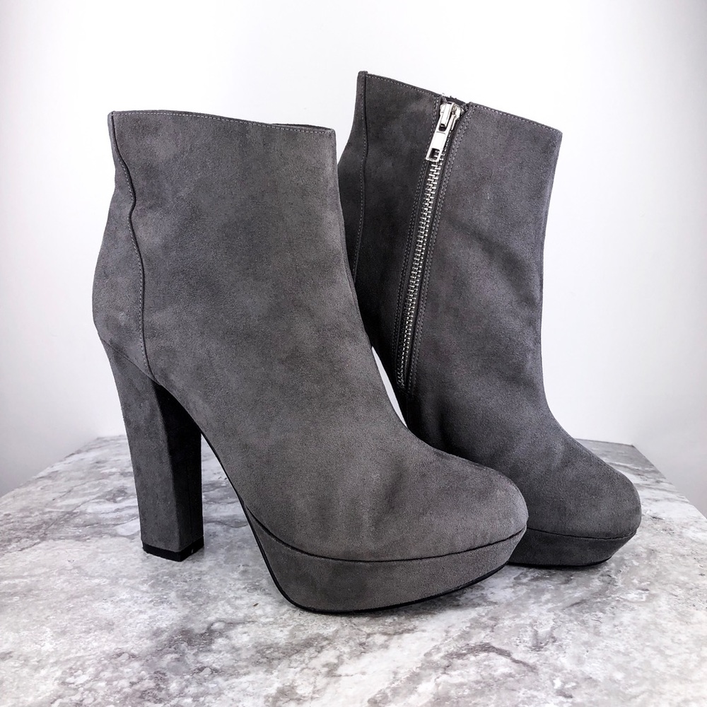 SOLE SOCIETY Josslyn Platform Ankle Booties